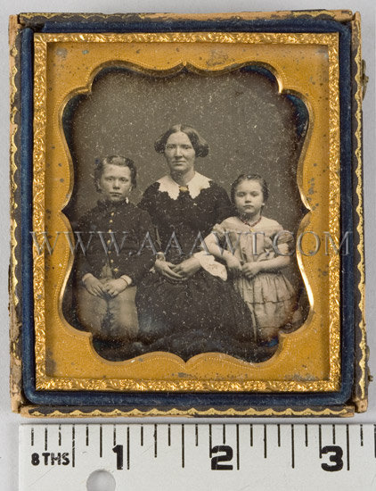 Daguerreotype
Mother and two children, scale view