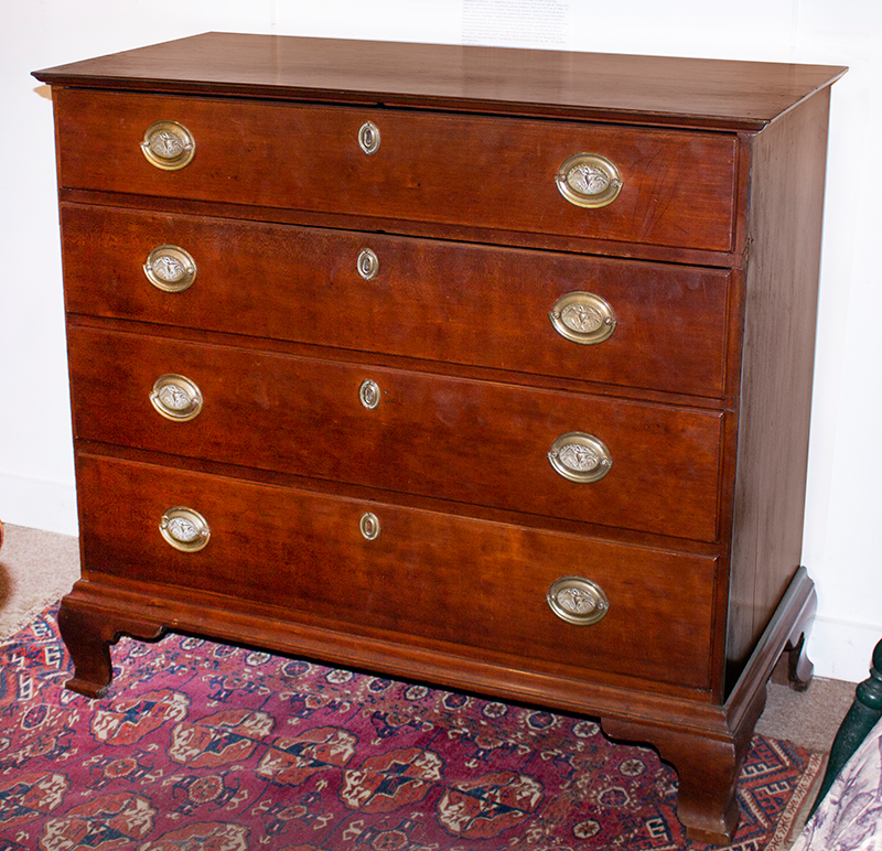 Antique Four Drawer Cherrywood Chippendale Chest, Eagle Brasses
Possibly by Cornelius Allen, New Bedford, Massachusetts, Circa 1800
Cherry and white pine, entire view