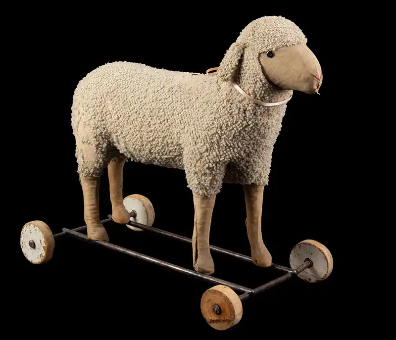 Lamb Pull Toy, Sheep on Wheels