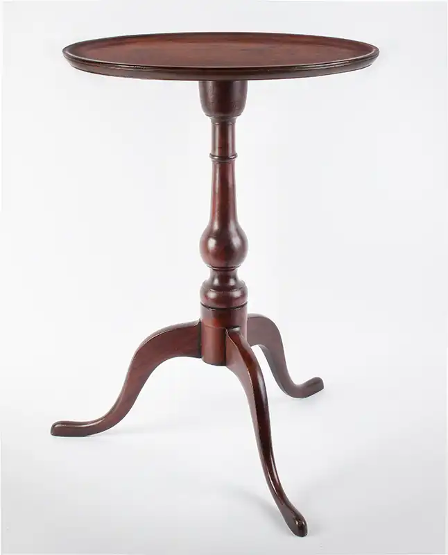 A Fine Queen Anne Candlestand, Attributed to the Townsend School, Newport, RI