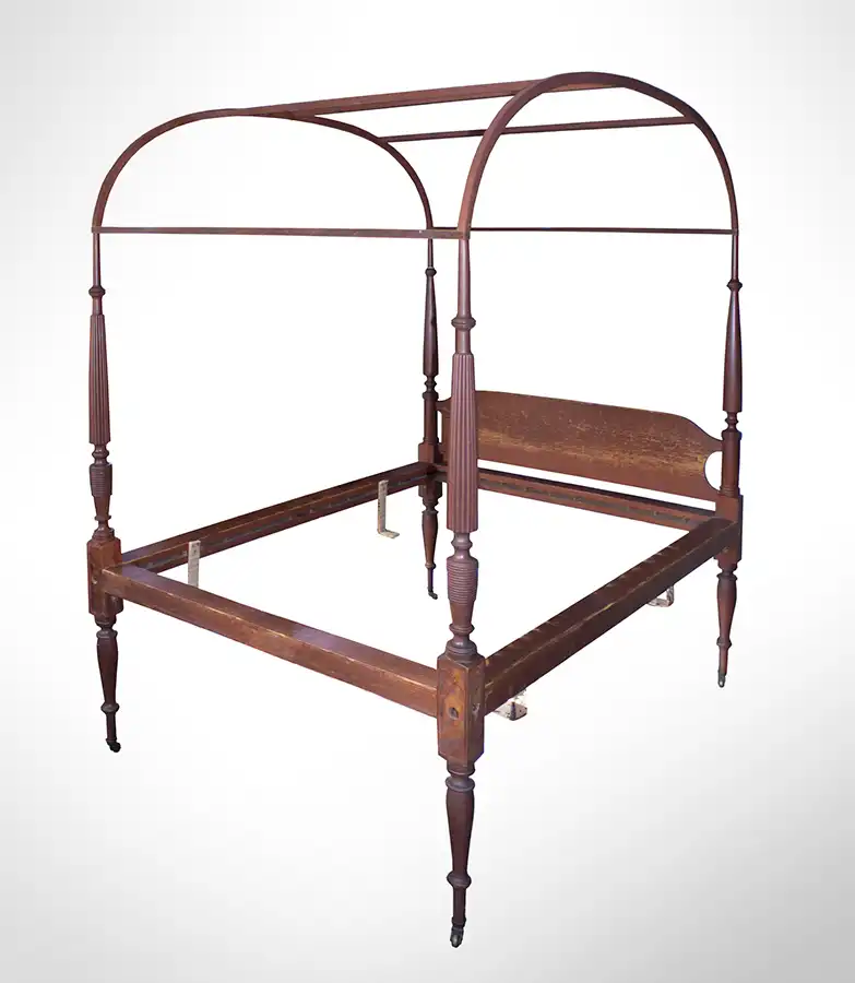 Sheraton Tester Bed, Arched Canopy, Turned & Reeded Posts, Original Surface New England, probably Massachusetts

