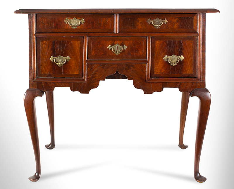 Lowboy, Queen Anne Dressing Table, Boston, Massachusetts An Outstanding Example, entire view 1
