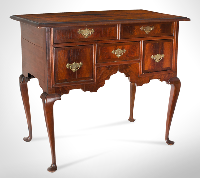 Lowboy, Queen Anne Dressing Table, Boston, Massachusetts An Outstanding Example, entire view 2
