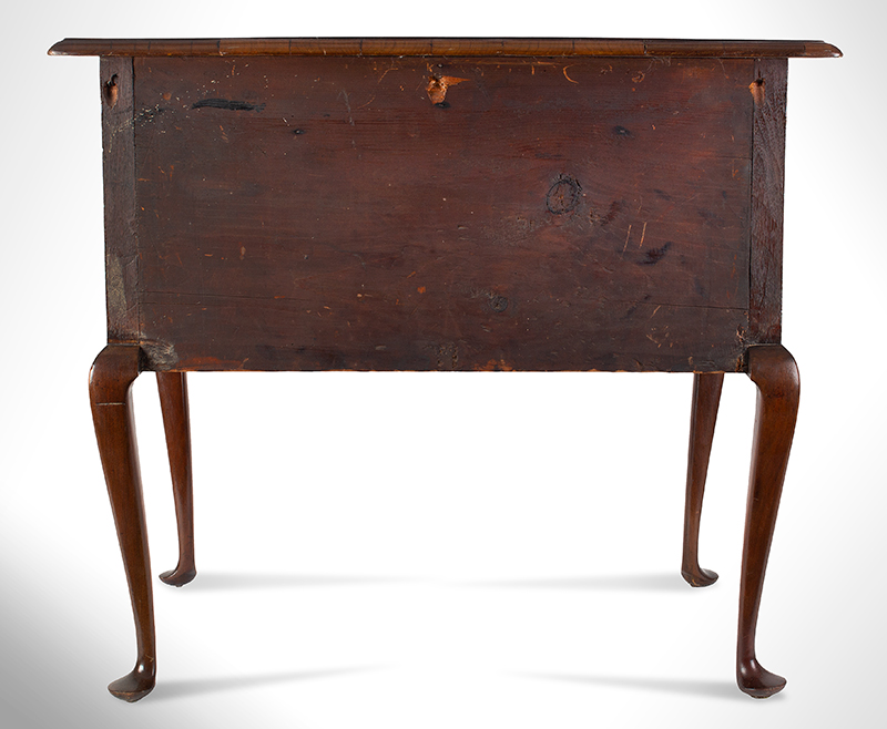 Lowboy, Queen Anne Dressing Table, Boston, Massachusetts An Outstanding Example, entire view 3