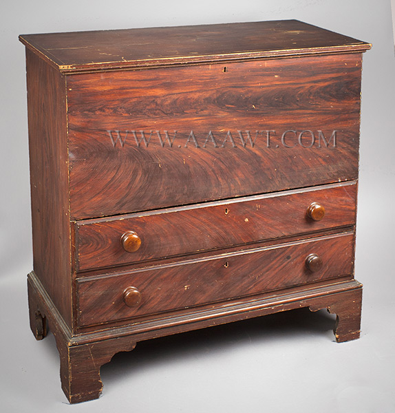 Antique Paint Decorated Blanket Chest, Original Surface History, Faux Graining
New England, Likely New Hampshire, Circa 1800
Eastern White Pine, angle view
