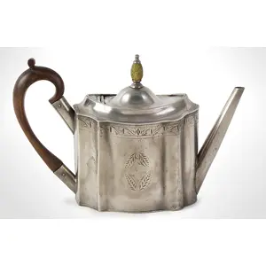 Antique Pewter Teapot with Pineapple Knop
