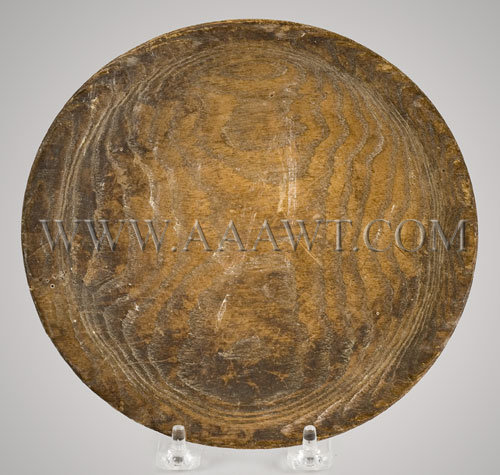 Individual-Size Trencher
New England Treen Plate
Chestnut
18th Century, entire view