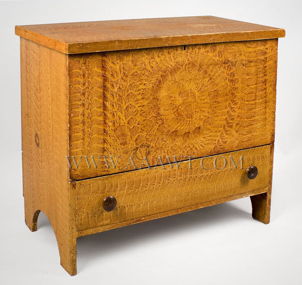 Blanket Chest, Paint Decorated, Original Surface, Fine Condition
New England
Circa 1835, angle view