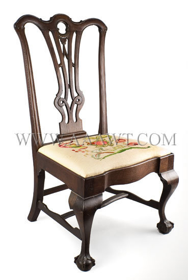 Queen Anne Slipper Chair
Mahogany, entire view