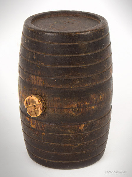 Antique Treen Rundlet/Rum Keg in Original Surface, New England, 18th or Early 19th Century, entire view