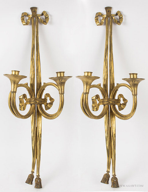 Antique Pair of French Brass Candle Sconces in Hunting Horn Style, 19th Century, entire view