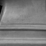 1121-73_7_Lincoln-Bust-Parian-Caproni-Bros-Boston.jpg