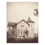 1400-34_Tramp-Art-Frame-Gable-House-Form-Three-Opening-Original-Early-Photos_4.jpg