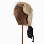 1522-1_4_Wig-Stand