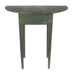 745-412_2_Table,-Demilune,-Green-over-Red