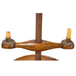 843-584_2_Screw-Base-Candle-Stand