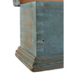 1548-3_8_Blue-Trunk