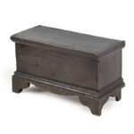 956-46_3_Miniature-Blanket-Box,-VT,-circa-1790-1820