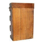 956-62_4_Shelves,-Scrolled,-Black-&-Red