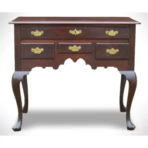 Lowboy, Queen Anne Dressing Table, Typical of Downtown Philadelphia Shops Inventory Thumbnail